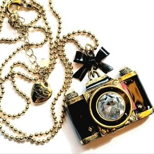 Camera Pendant Necklace